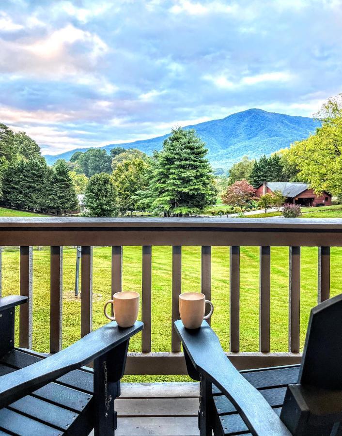 Ole Smoky Bnb - Game Room, Hot Tub, Mtn Views! Pigeon Forge Ngoại thất bức ảnh