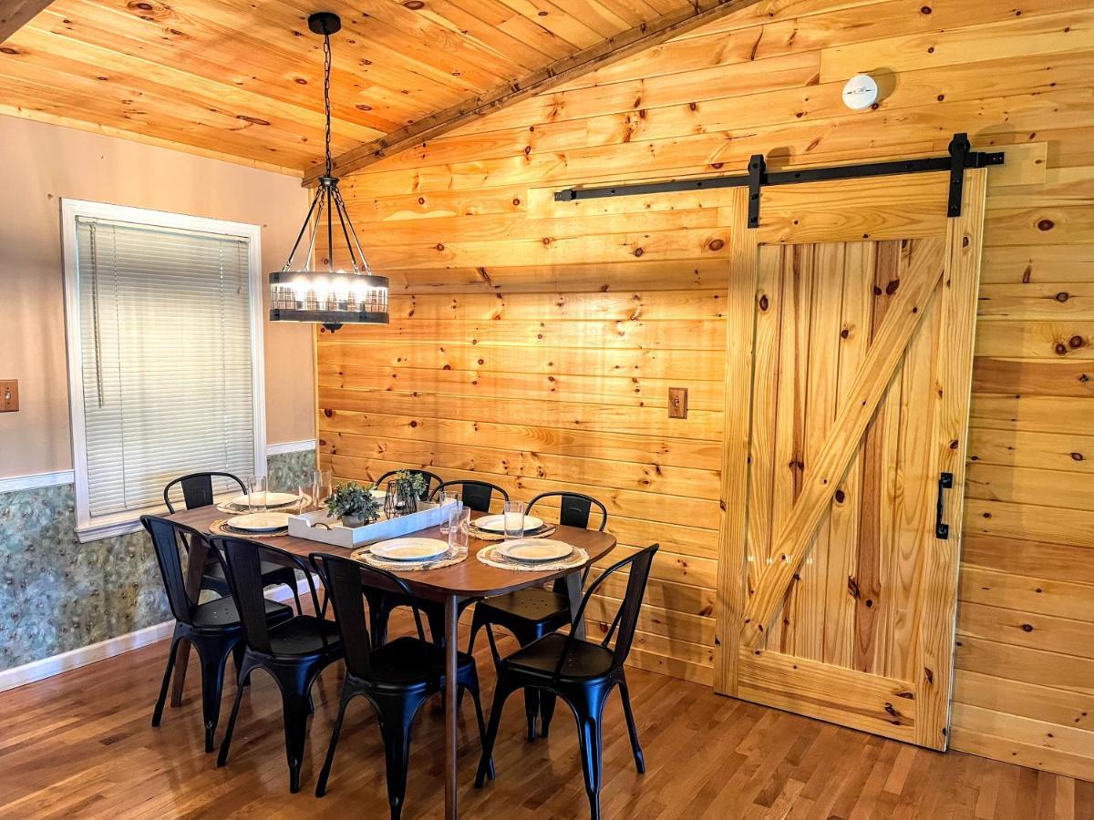 Ole Smoky Bnb - Game Room, Hot Tub, Mtn Views! Pigeon Forge Ngoại thất bức ảnh