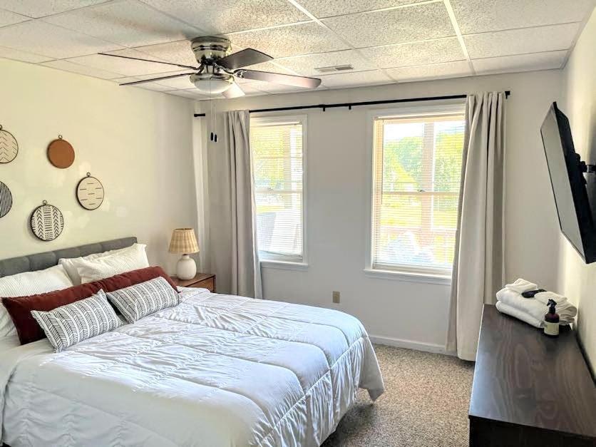 Ole Smoky Bnb - Game Room, Hot Tub, Mtn Views! Pigeon Forge Ngoại thất bức ảnh