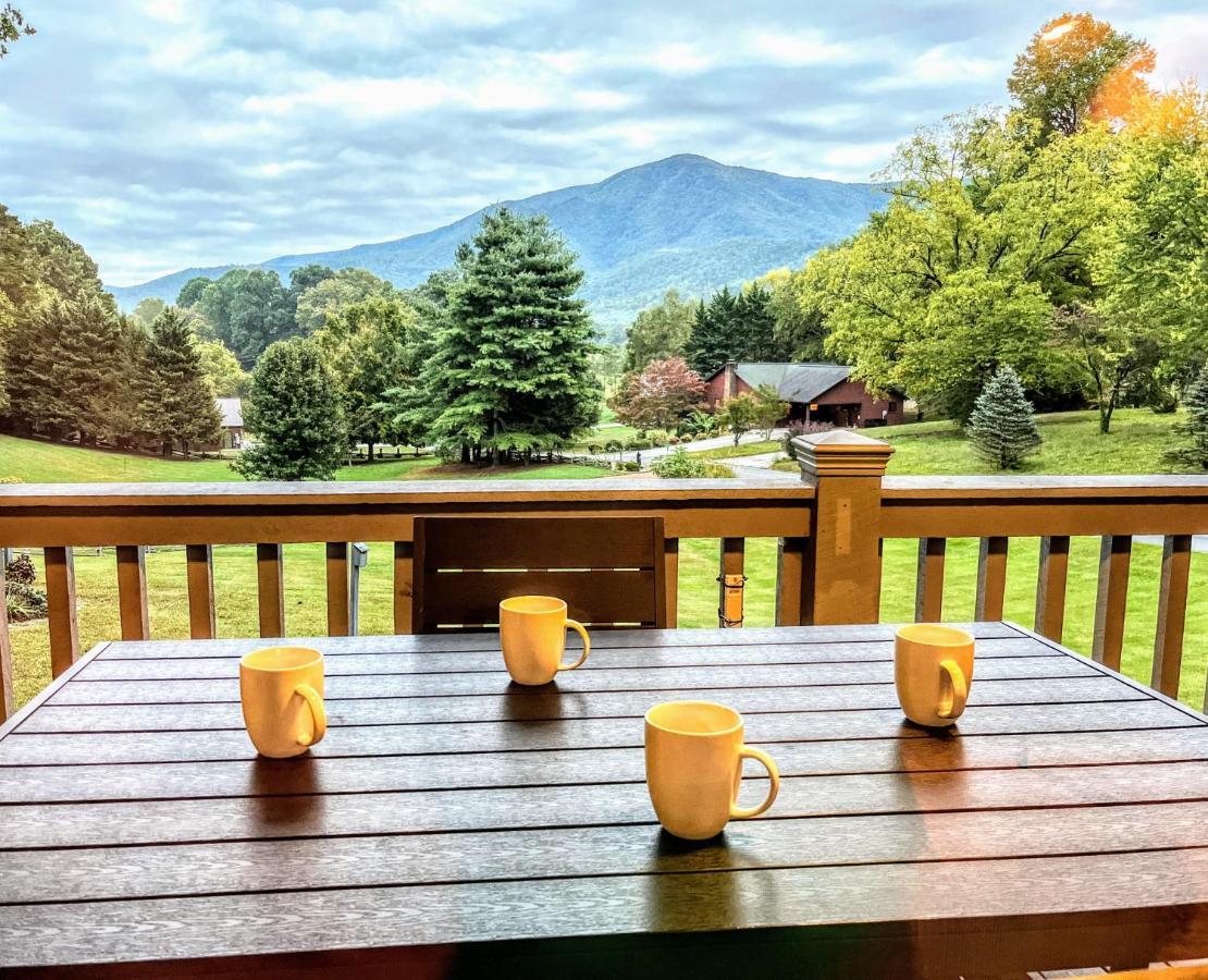 Ole Smoky Bnb - Game Room, Hot Tub, Mtn Views! Pigeon Forge Ngoại thất bức ảnh