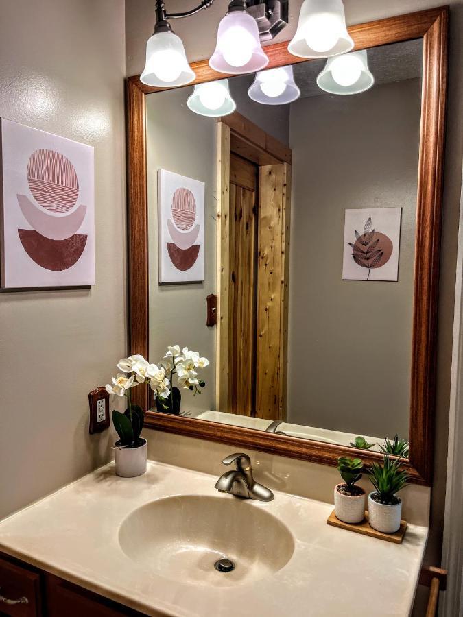 Ole Smoky Bnb - Game Room, Hot Tub, Mtn Views! Pigeon Forge Ngoại thất bức ảnh